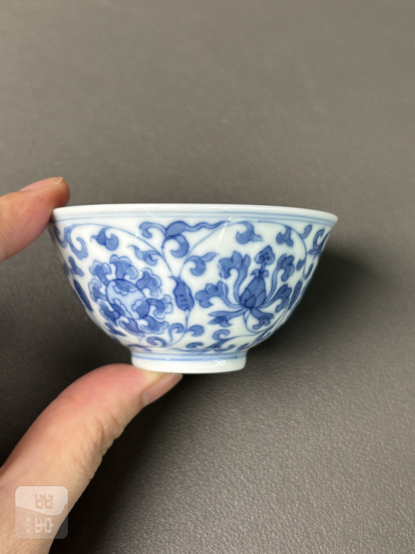 清雍正 青花缠枝宝相花纹杯一对 - 图5